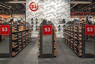 REGUPOL safety flooring in the Strauss Store