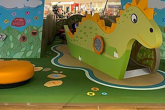 Indoor play area with REGUPOL playfix indoor flooring Child-friendly indoor play area with elastic REGUPOL playfix indoor flooring for maximum safety and durability.